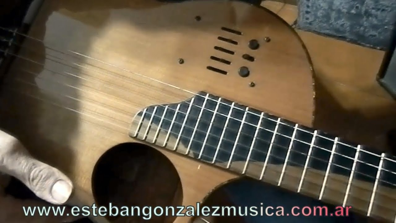 Guitarras Esteban González - Gran Concierto y Camarada Midi - YouTube