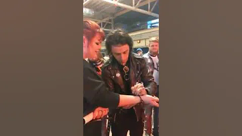 Ronnie Radke answers questions from fans 02/24/2028. Source: @Emberheart 126. #ronnieradke