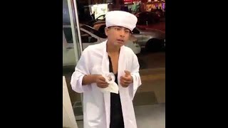 İMAMIN GAVUR BALİ POŞETİNİ İMANA GETİRME VİDEOSU