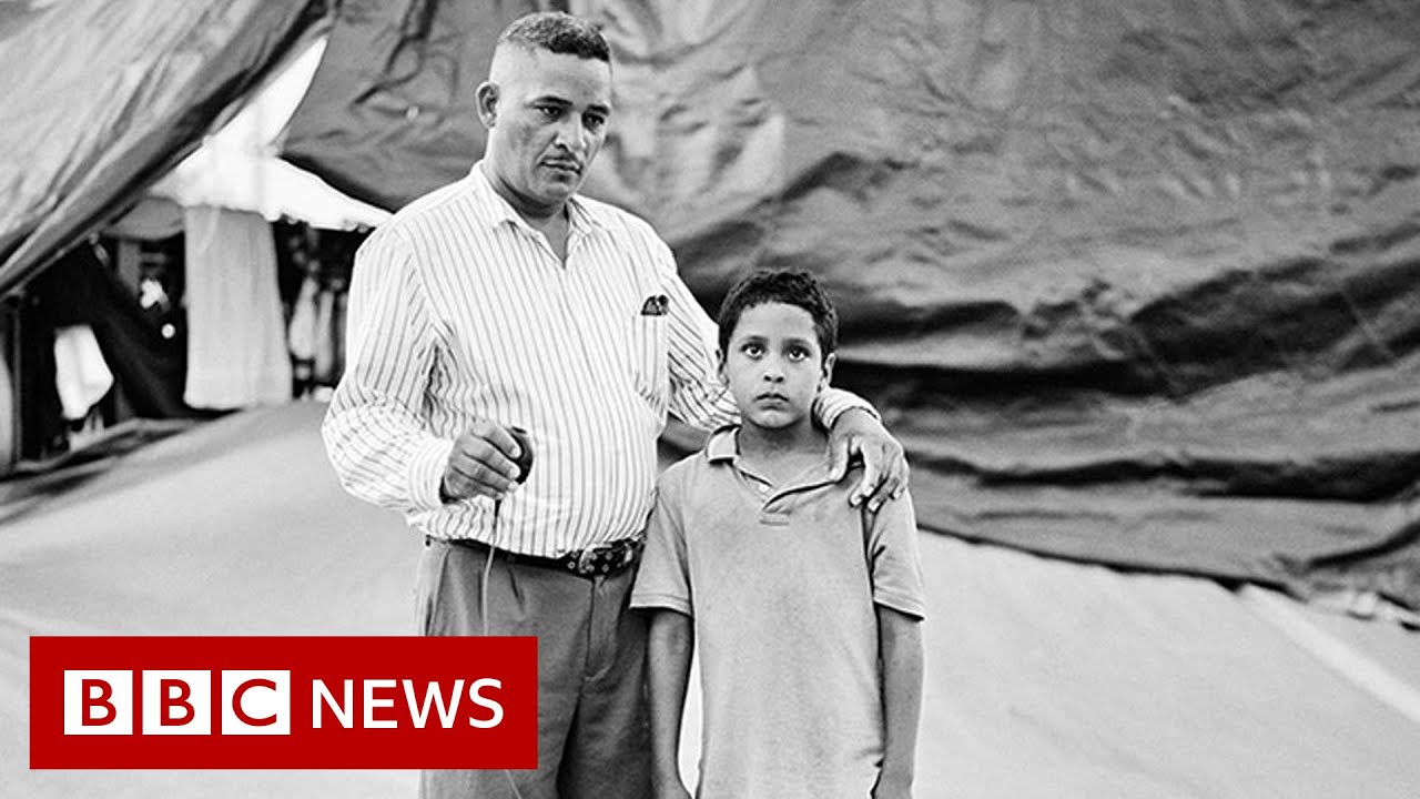 Mexico migrants star in award-winning portraits – BBC News