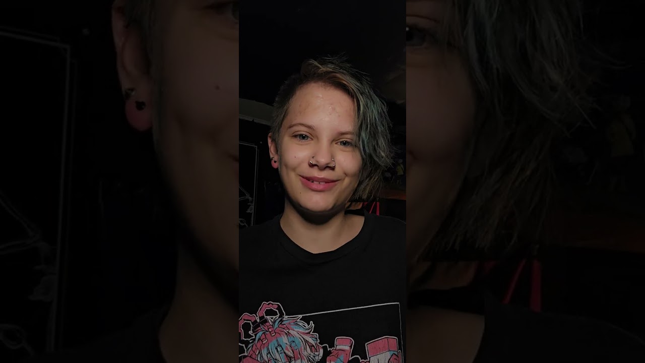 I finally got them in can stretch my ears now!! 😊  