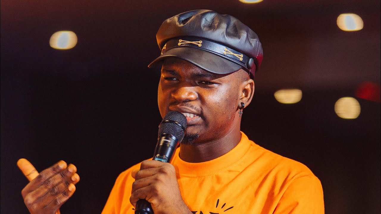 BRAIN WIZZY SHARES THE STAGE WITH DR OLUMIDE - YouTube