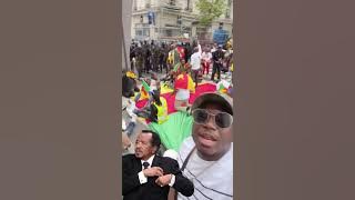 🔴👉🏿🇨🇲🔥🇫🇷 ÇA CHAUFFE ENTRE MANIFESTANTS CAMEROUNAIS ET LA POLICE FRANÇAISE ! Yôrô mangnih !