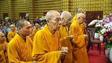 HT. Như Tín dâng hương tưởng niệm thứ 31 CỐ HÒA THƯỢNG THÍCH THIỆN HUỆ (1927-1992) tại Chùa Giác Ngộ