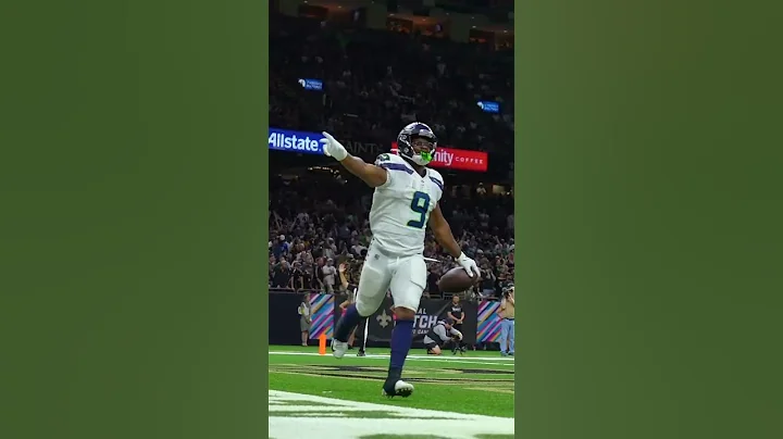 Ken Walker turned on the jets for his first NFL touchdown! | Seahawks Shorts