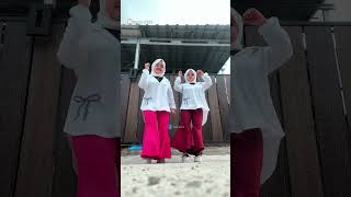Download Lagu FOTO KAKAK ADIK KAKAK #adikkakak MP3 Download Lagu FOTO KAKAK ADIK KAKAK #adikkakak MP3
