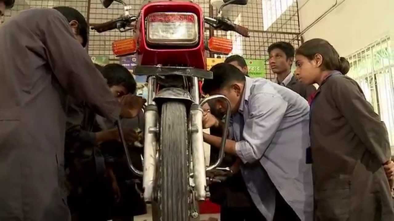 Kickstart Bangladesh's female motorcycle service mechanics YouTube
