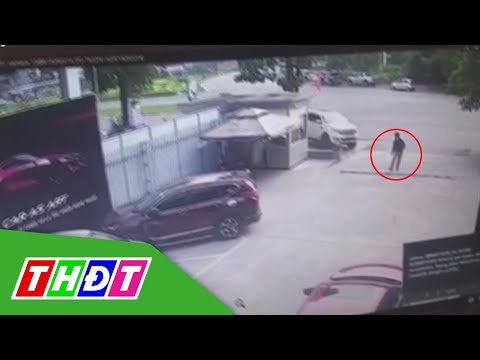 Khoảnh khắc ô tô đâm vào showroom khiến 1 người tử vong ở Phú Thọ | THDT