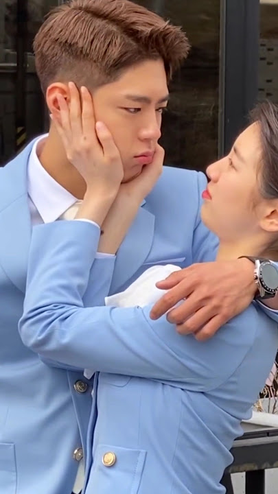 The best chemistry of the year goes to...#parkbogum #baesuzy  😂😍