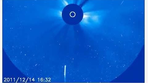 BIG COMET PLUNGES TOWARD THE SUN: Comet Lovejoy/ C/2011 W3  (12/14/11)