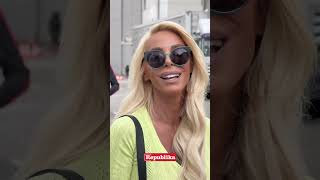 Bojana Lazić menja autfite kao prava Barbika: Voditeljka Pinka stigla na snimanje PZ