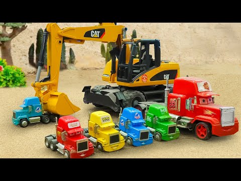 Excavator & Crane Rescue Team Helps Police Car Trapped in a Muddy Cave!