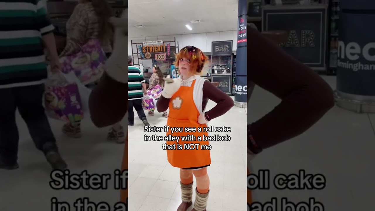 More Dandy’s World posting 👀 #cosplay #dandysworld #robloxcosplay #meme #fruitcake