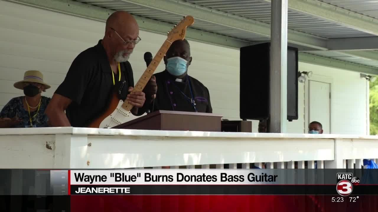 Grammy winner donates guitar to Jeanerette museum YouTube