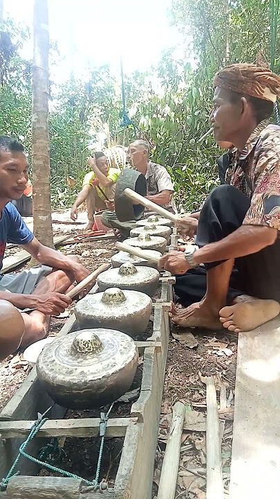 pukulan musik Dayak Kalbar.( pantai krtikal)