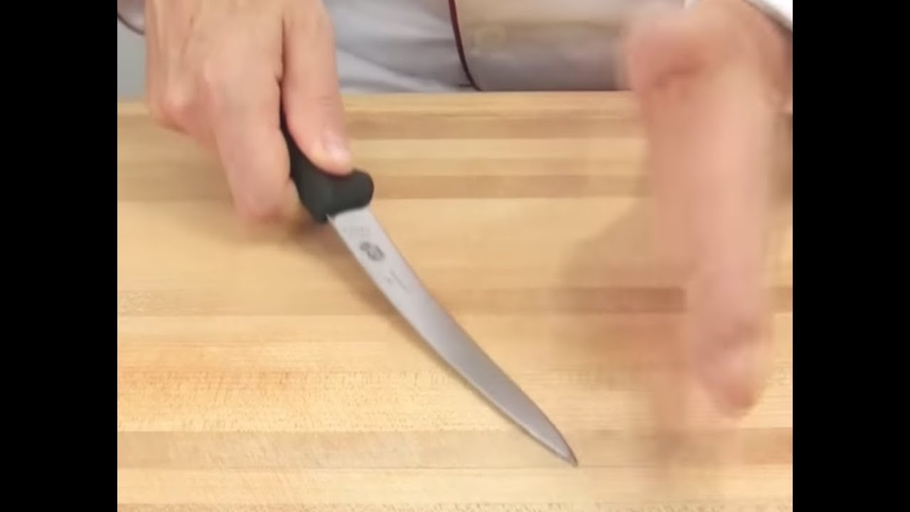 How to Choose a Fillet Knife - A Chef and Fisherman's Favorite Blade 
