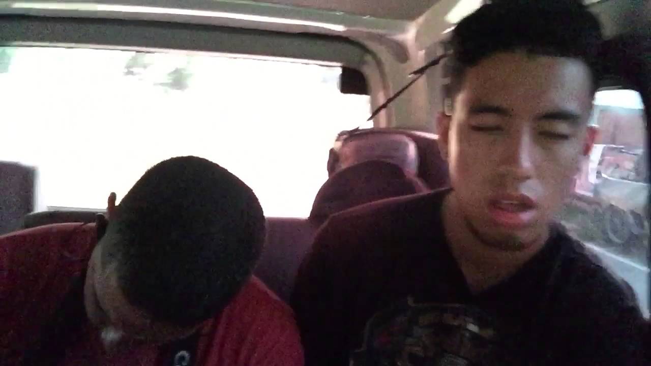 Sleepy head bopping sychronization