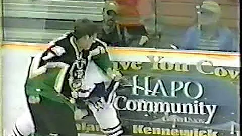 Jordan Clarke vs Sean Curry WHL Dec 5/00