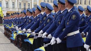 Виступ почесної варти Національної гвардії України, що вражає