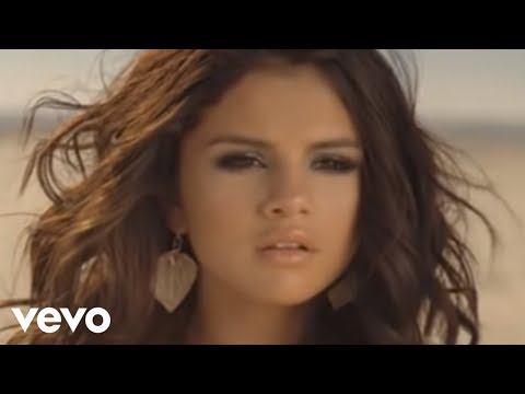 Selena Gomez & The Scene – A Year Without Rain