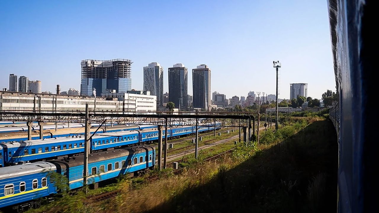 До Киева с левой стороны под ЧС4 🚝 | Участок Фастов 1 - Киев Пасс. из окна поезда