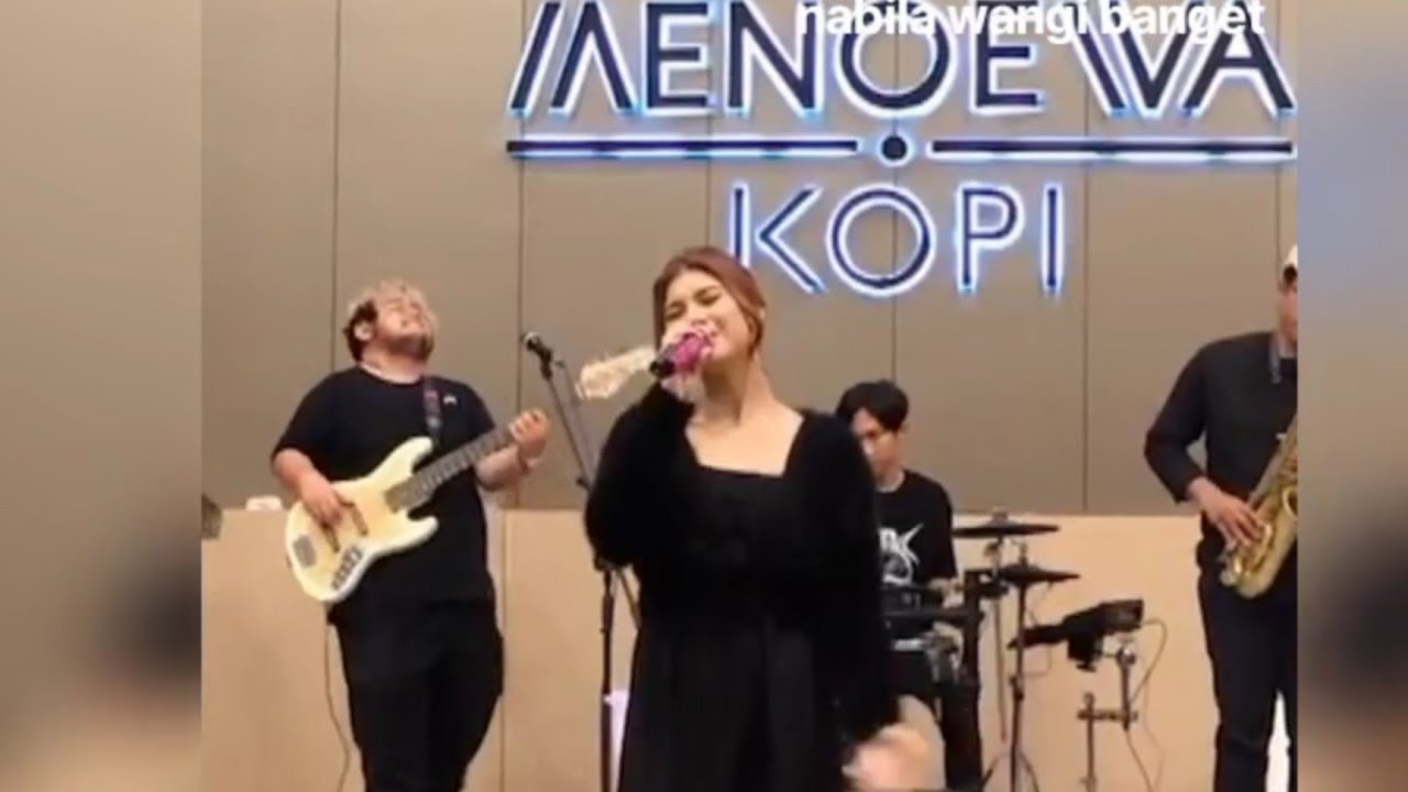 NABILA MAHARANI live di menoewa kopi malioboro