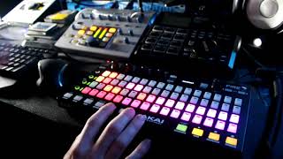 Akai 