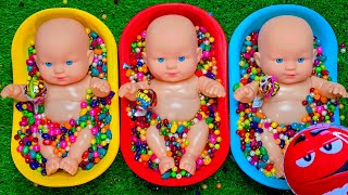 Cute Baby Doll Bath & Colorful Balls Fun 🛁🌈 | BABY FUN TOYS