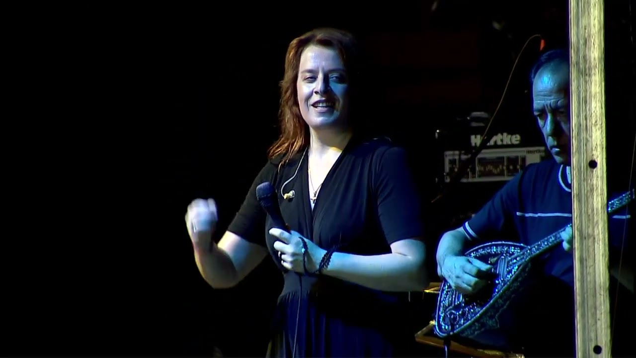 Γλέντι με την Γωγώ Τσαμπά