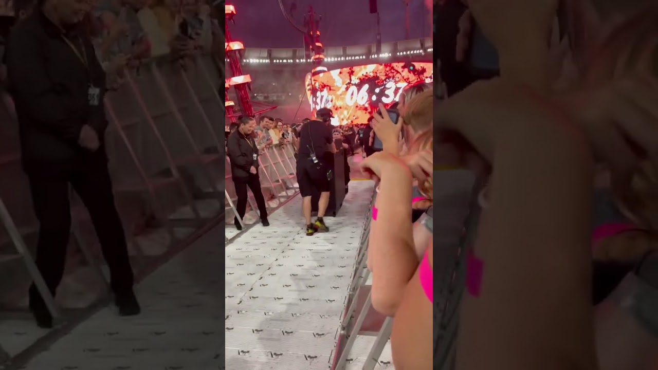 Best concert in my life but how Ed Sheeran come to Melbourne MCG stage