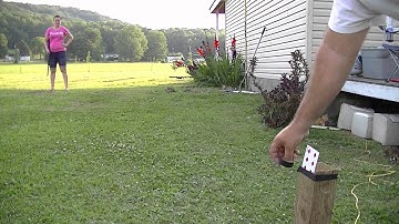 Lisa splitting a card