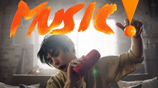 村上虹郎、音楽聴いて超ノリノリ！宙にも浮く!?　JBL「MUSIC！音楽と、前へ。」スペシャル動画