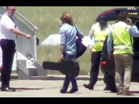 AC DC JET OFF TO PERTH - YouTube