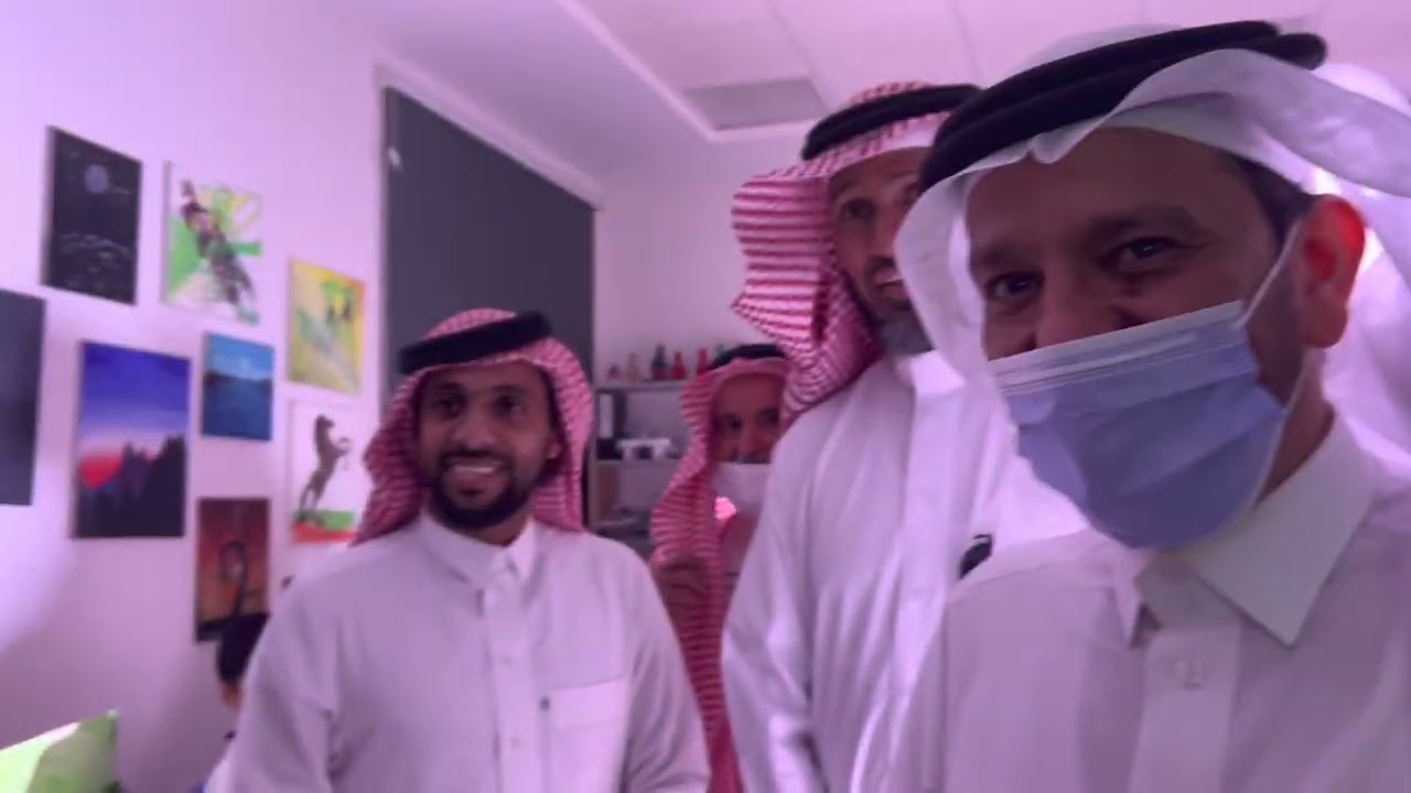 @زيارة  مدير مكتب التعليم  د. عبدالعزيز الخشلان لمدرسة أبي القاسم الرافعي