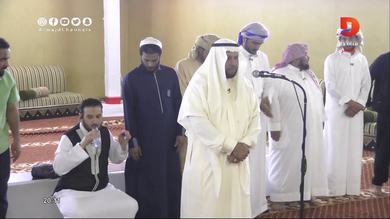 أذان العشاء بصوت والد أسامة القاضي وصلاة خاشعة من أسامة | #همثون74