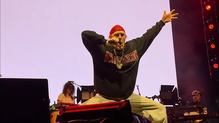 “Weird Al” Yankovic - White & Nerdy (live @ Budweiser Stage, Toronto, July 9, 2025)