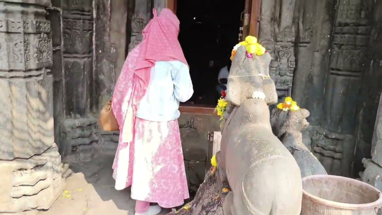 Vlog day 1 😉#ambernath prachin Shiv Mandir 🚩🙏