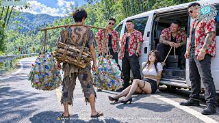 Beggar King Descends Mountain Seeking Wife, Saves Kidnapped Chairwoman, She Wants To Marry Him