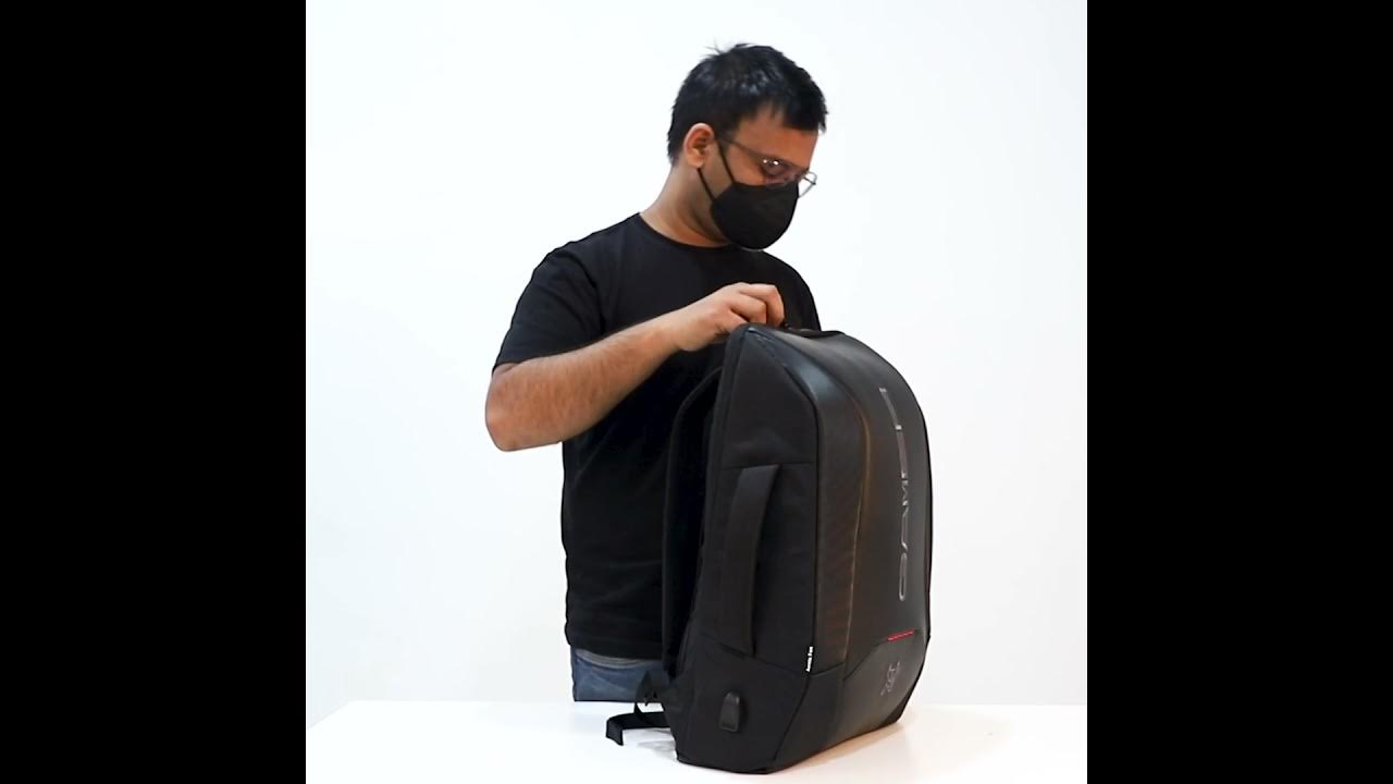 Arctic Fox Kobra Gamer Backpack 1 - YouTube