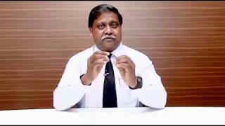 Dr sundeep dalvi demonstrating and diagnosing different types of cough! Courtesy Cipla