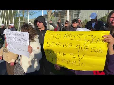 maxresdefault Trabajadores pesqueros del Biobío se manifiestan a las afueras del SurActivo previo a Erede