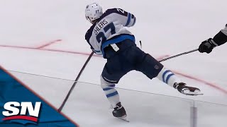 Jets' Nikolaj Ehlers Takes Pass In Full Stride And Rips It Bar Down To Tie Game vs. Kings