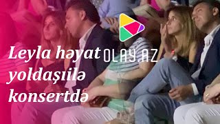 Leyla həyat yoldaşı ilə konsertdə