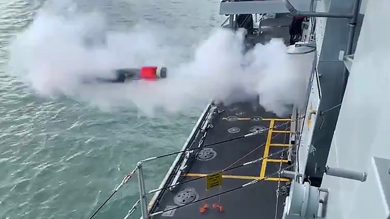 Short video - HMS Lancaster launches torpedo