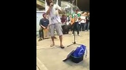 Penyanyi Hazama Prank Menyanyi Buskers di Bukit Bintang  - Durasi: 10:20. 