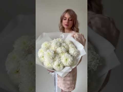 Букет из 19 белых хризантем SOFT WHITE