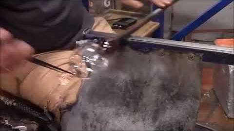 The Making of a Simon Pearce Stratton Wine Glass