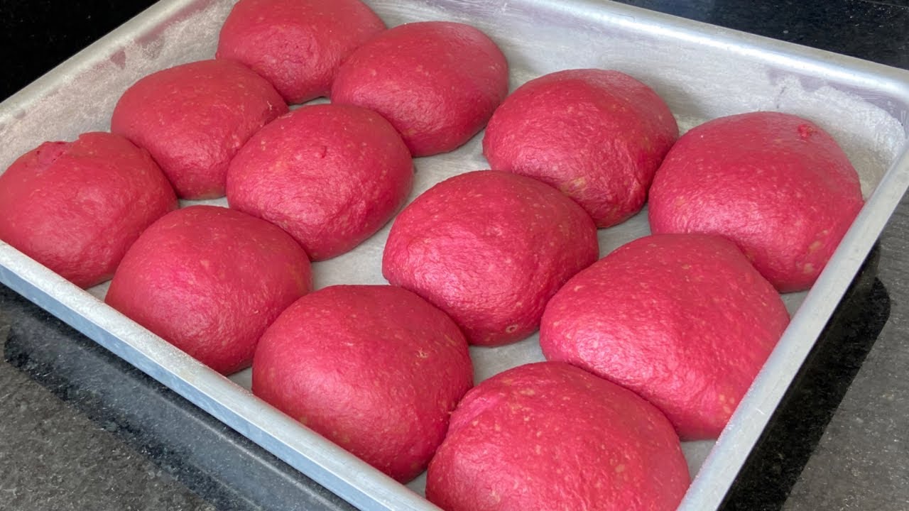 Sem nenhum tipo de corante faça pão de beterraba super nutritivo e muito fácil