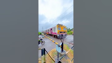 Howrah Katwa Emu Local Train Skip RailGate #shorts #viralvideo #4k #indiantraininfo