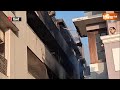 Delhi Vivek Vihar AC Blast: AC कैसे बन गई इंसानों की जान की दुश्मन ? जानिए लोगों ने क्या बताया ? |